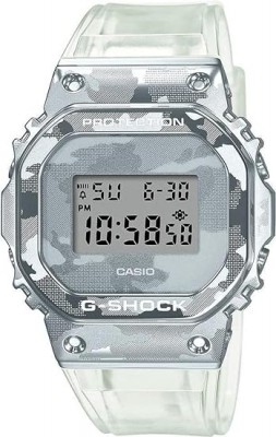 Casio GM-5600SCM-1DR Saat