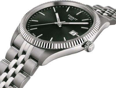 Tissot T1564101109100 Saat